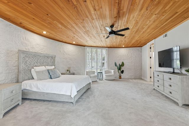 1504 Half Moon Drive, Wharton, TX 77488