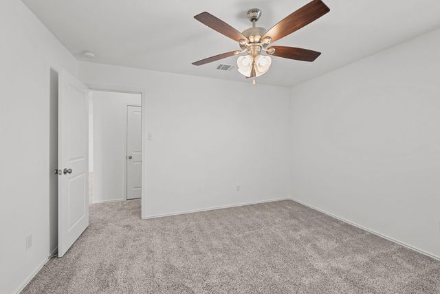 120 Josey Wales DR, Jarrell, TX 76537