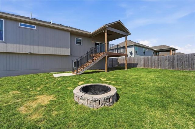 1411 Norfolk Drive, Harrisonville, MO 64701