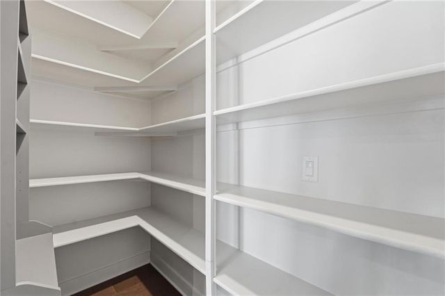 1411 Norfolk Drive, Harrisonville, MO 64701