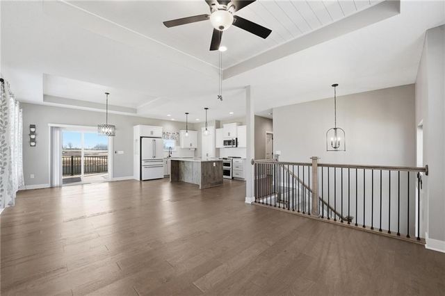 1411 Norfolk Drive, Harrisonville, MO 64701