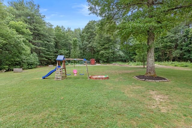 501 Quaddick Road, Thompson, CT 06277