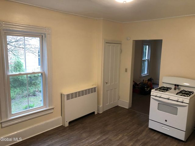 98 Walworth Street, Saratoga Springs, NY 12866
