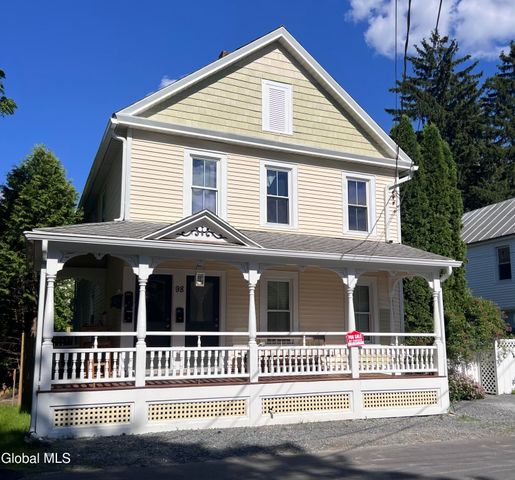 98 Walworth Street, Saratoga Springs, NY 12866