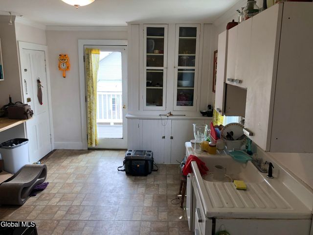 98 Walworth Street, Saratoga Springs, NY 12866