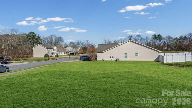 3213 Saddlebrook Drive, Midland, NC 28107