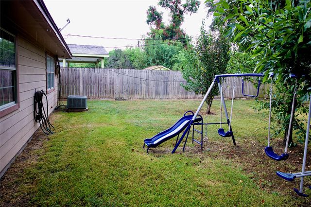 10126 Fleming Drive, Houston, TX 77013