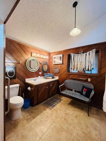 297 Vicki Drive, Livingston, TX 77351