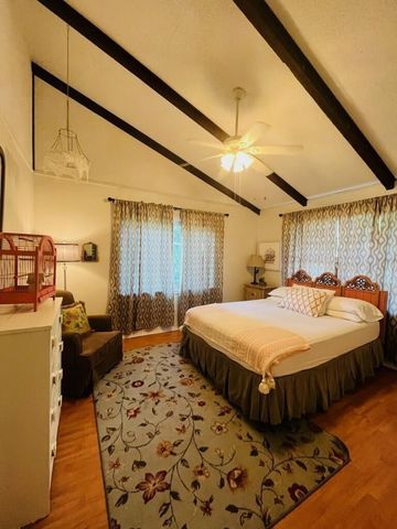 297 Vicki Drive, Livingston, TX 77351