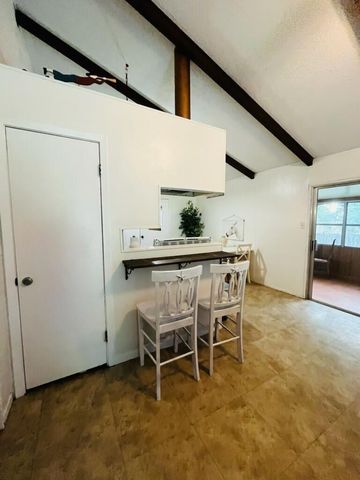 297 Vicki Drive, Livingston, TX 77351