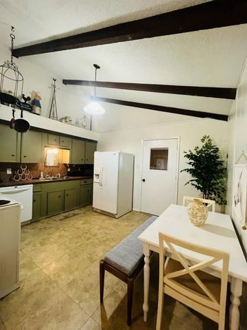 297 Vicki Drive, Livingston, TX 77351