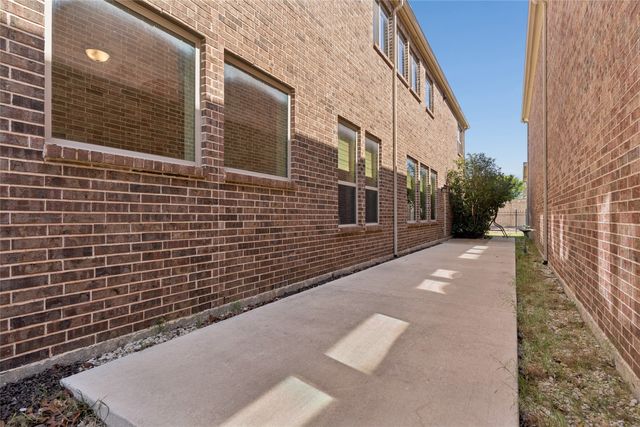6723 Palo Duro Drive, Irving, TX 75063