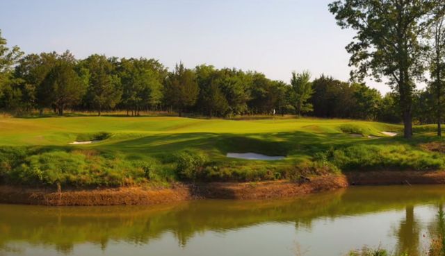 432 Medallion Club, Gordonville, TX 76245