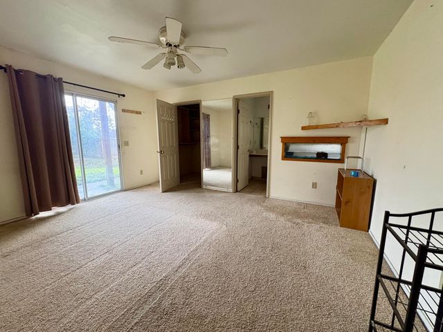 1900 E College Avenue, Visalia, CA 93292