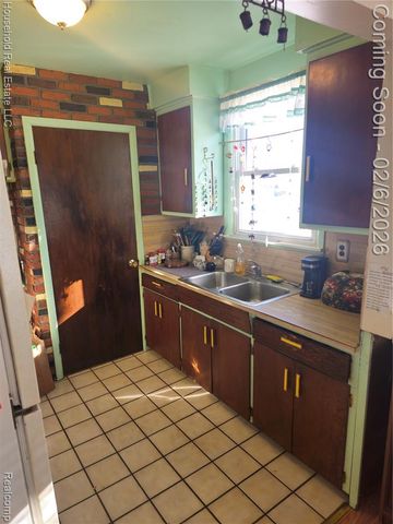 2616 Kenmore Road, Berkley, MI 48072