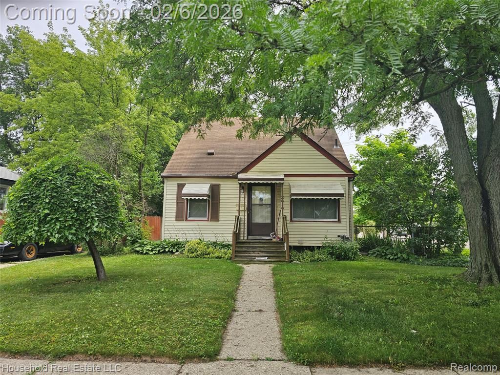 2616 Kenmore Road, Berkley, MI 48072