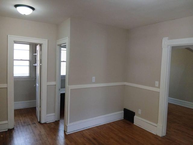 909 27th Ave. NE, Minneapolis, MN 55418