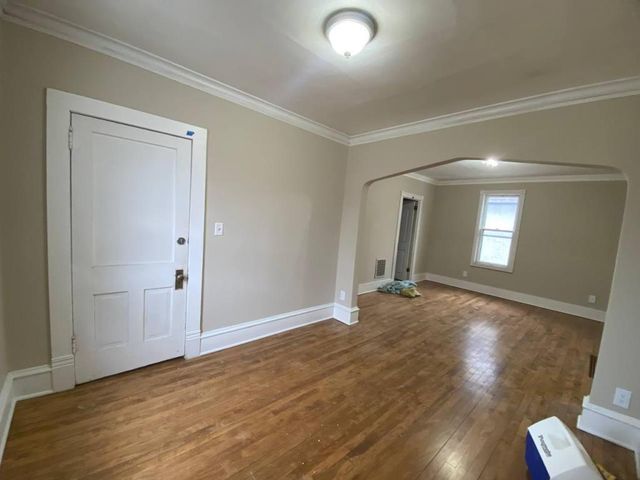 909 27th Ave. NE, Minneapolis, MN 55418
