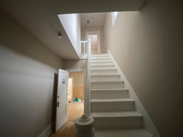 909 27th Ave. NE, Minneapolis, MN 55418
