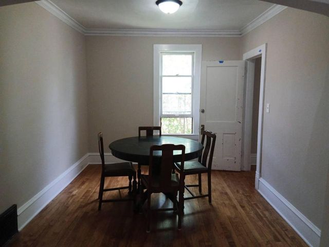 909 27th Ave. NE, Minneapolis, MN 55418
