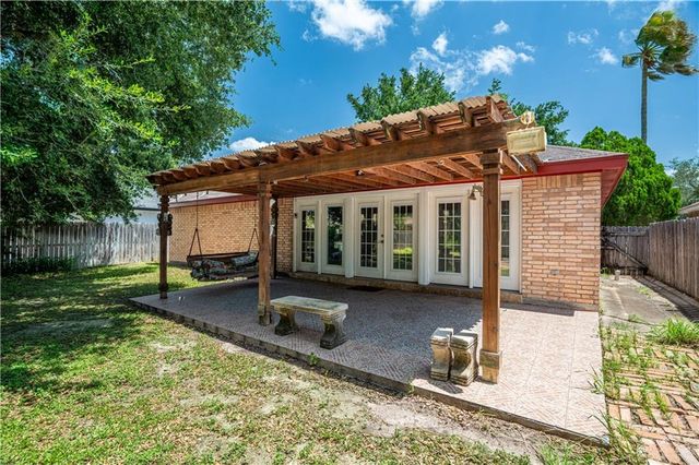 1801 Crown Pointe Boulevard, Mission, TX 78572