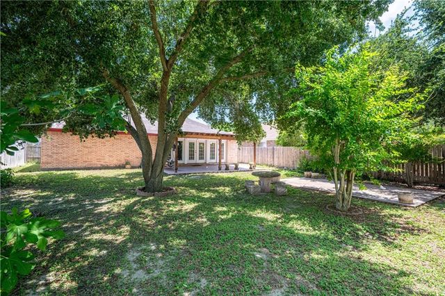 1801 Crown Pointe Boulevard, Mission, TX 78572