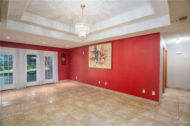 1801 Crown Pointe Boulevard, Mission, TX 78572