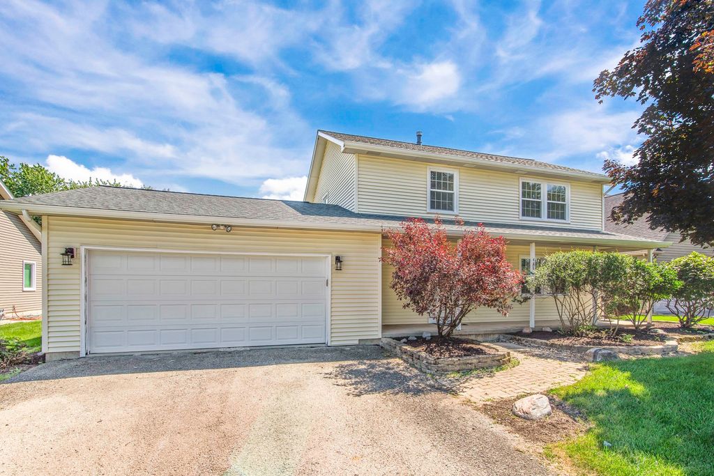 481 Lasalle Drive, Lake Holiday, IL 60552
