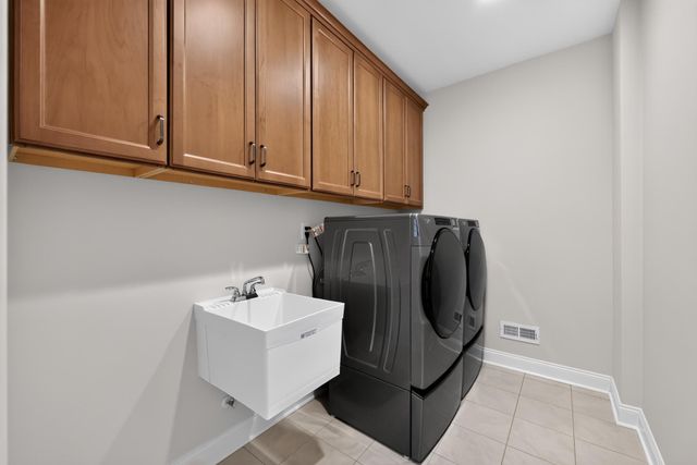 46 LAVENDER DR, Yardley, PA 19067