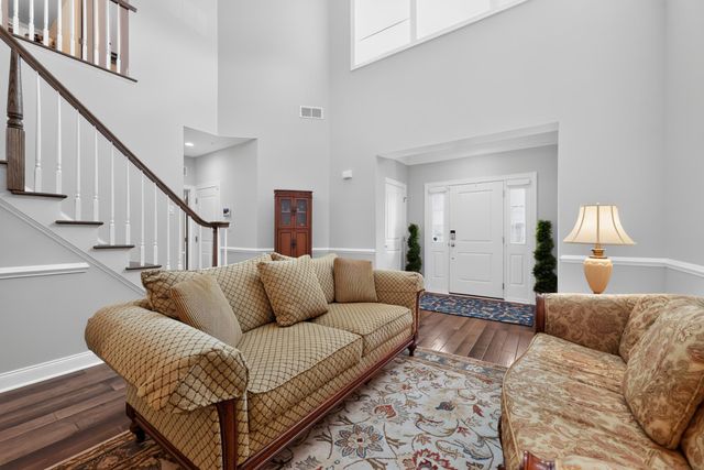 46 LAVENDER DR, Yardley, PA 19067