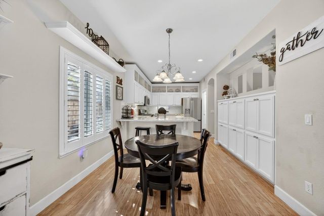 8800 Mannington St, Elk Grove, CA 95758