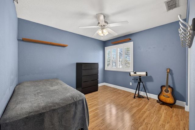 8800 Mannington St, Elk Grove, CA 95758