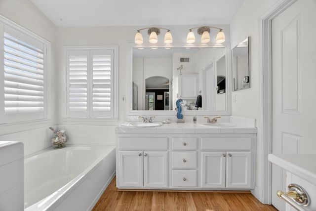 8800 Mannington St, Elk Grove, CA 95758