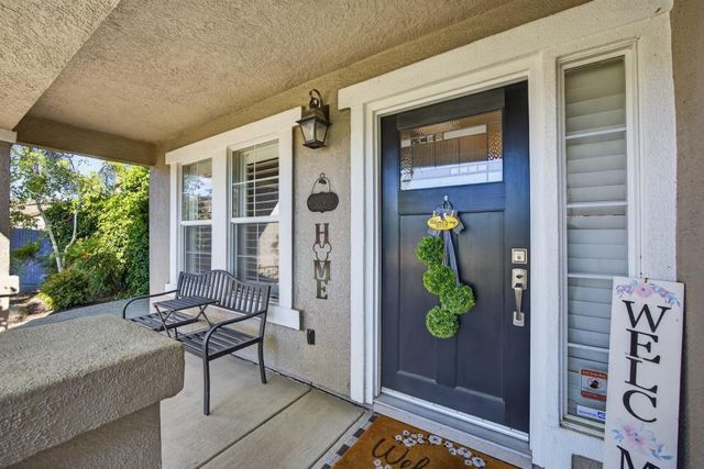 8800 Mannington St, Elk Grove, CA 95758