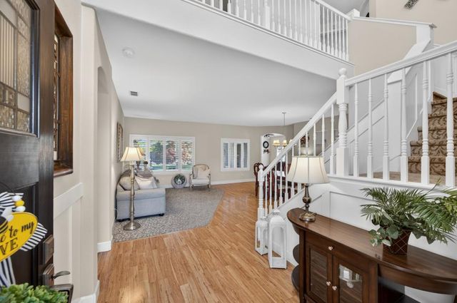 8800 Mannington St, Elk Grove, CA 95758