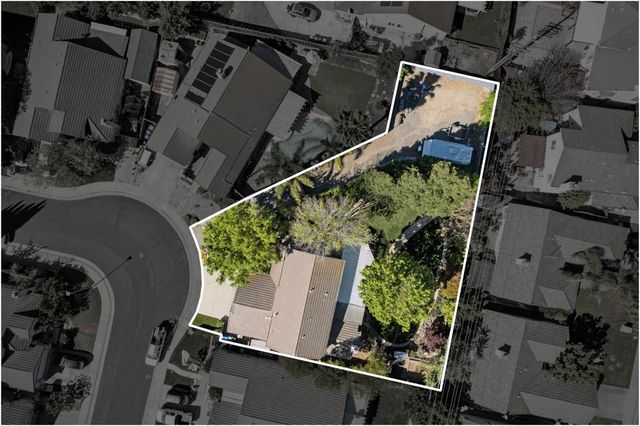 8800 Mannington St, Elk Grove, CA 95758