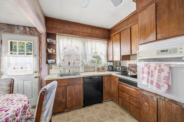 57 Columbus Ave, Braintree, MA 02184