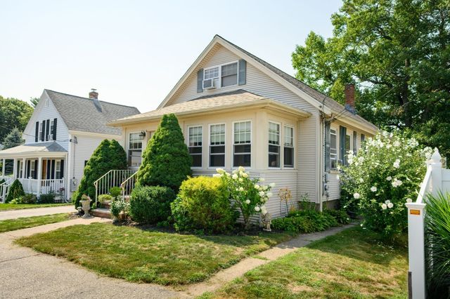 57 Columbus Ave, Braintree, MA 02184