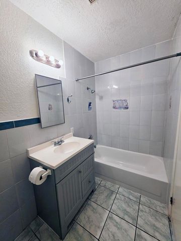 4056 Van Dyke Ave 4, San Diego, CA 92105