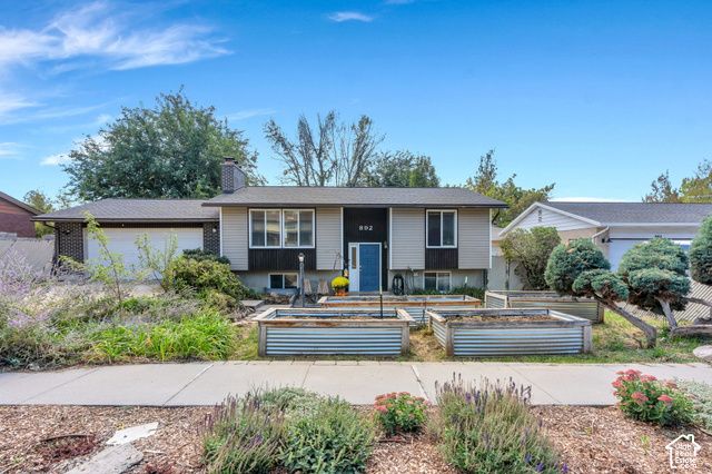 892 E BEAR CANYON RD, Sandy, UT 84094