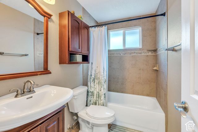 892 E BEAR CANYON RD, Sandy, UT 84094