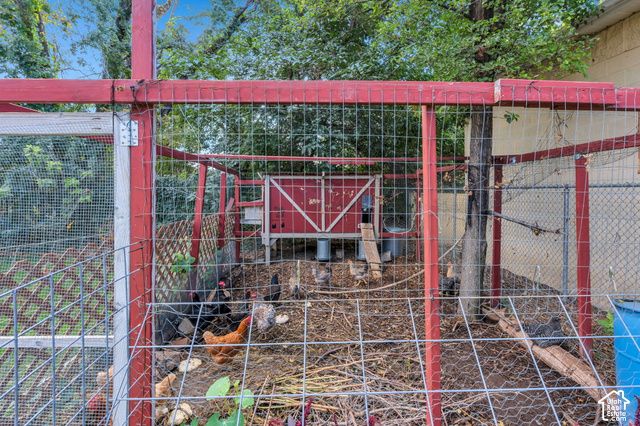 892 E BEAR CANYON RD, Sandy, UT 84094