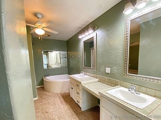 2009 Trailwood Street, Stigler, OK 74462