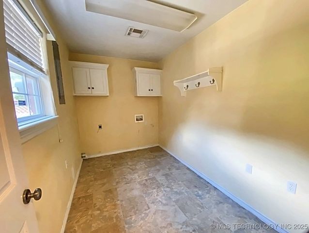 2009 Trailwood Street, Stigler, OK 74462