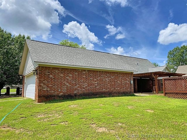 2009 Trailwood Street, Stigler, OK 74462
