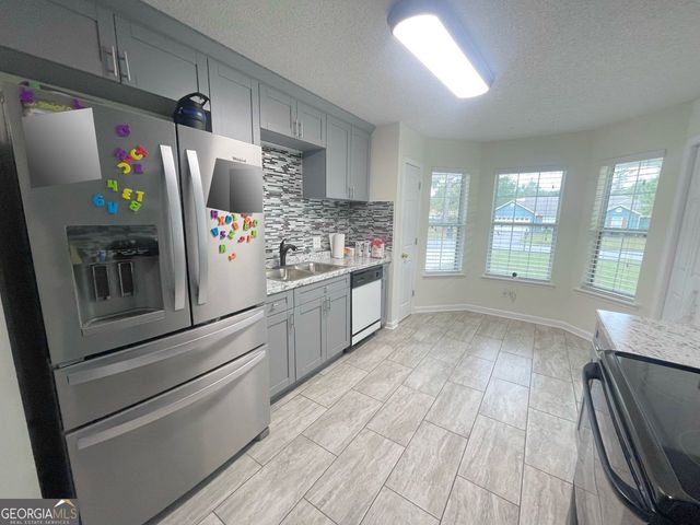 4035 STRATFORD, Valdosta, GA 31605