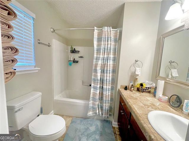 4035 STRATFORD, Valdosta, GA 31605