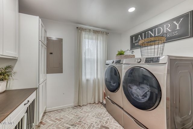 1005 & 1009 Island Road, Blountville, TN 37617