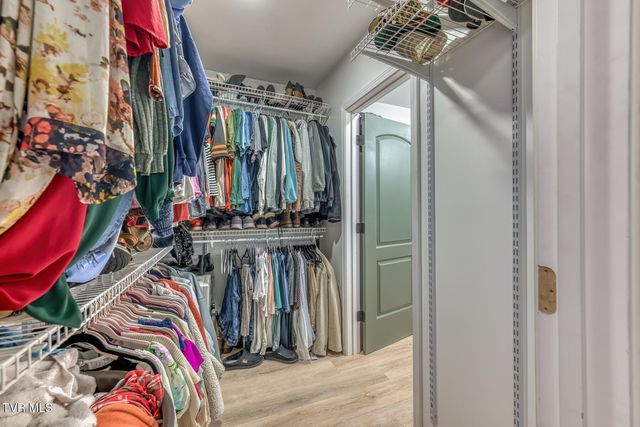 1005 & 1009 Island Road, Blountville, TN 37617