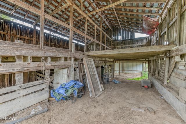 1005 & 1009 Island Road, Blountville, TN 37617